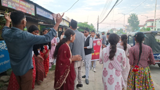 धनगढीमा मौलिक देउसी र भैलो