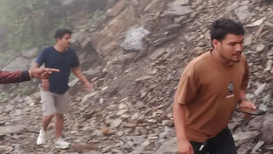 Seven-year delay in Sapra road construction leaves Sayal-3 locals struggling, risks rise during monsoon