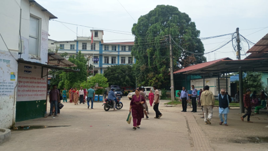 सेती प्रादेशिक अस्पतालमा टिकटमा टोकन प्रणाली लागू, टिकट वितरण अब पालोअनुसार