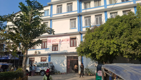 सेती प्रादेशिक अस्पतालमा विस्तारित अस्पताल सेवा बन्द, सर्वसाधारण मर्कामा