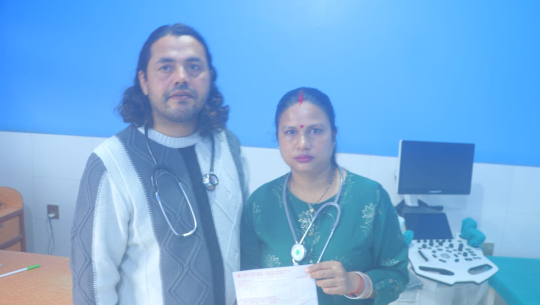 डडेल्धुराको चिरञ्जिवी पोलिक्लिनिकद्वारा बाढीपीडितका लागि ३ लाख ३३ हजार सहयोग