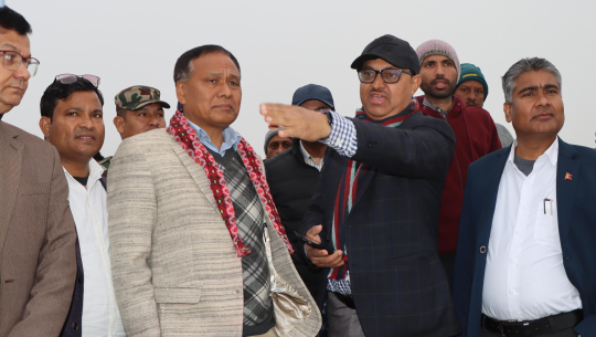 महाकाली नदीमा तटबन्धको काम वर्षायामअघि सम्पन्न गर्न मन्त्री घिसिङको निर्देशन