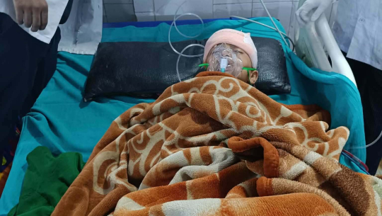 डडेल्धुराका १२ वर्षीय अभिषेकको उपचारमा समस्या, सहयोगका लागि अपिल