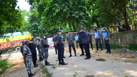 Kailali security team returns from Gauriphanta checkpoint