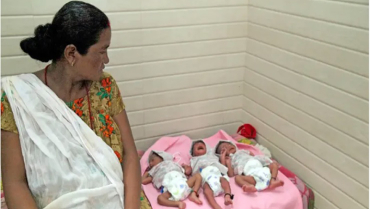 १० वर्ष निसन्तान रहेकी आमाले एकैपटक जन्माइन् तीन छोरा