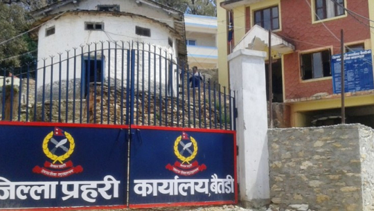 बैतडीमा दाईले भाईमाथि कोदालो प्रहार गरेपछि...