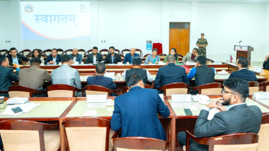 मधेशका सांसदसँग प्रधानमन्त्री बालेनको छलफल: सुशासनदेखि मिटरब्याजसम्मका मुद्दा उठे