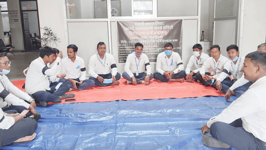 कैलालीको भजनीका स्वास्थ्यकर्मी धर्नामा