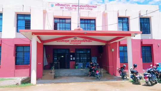 छोरीबुहारीलाई उच्च शिक्षामा सघाउँदै भीमदत्त नगरपालिका 