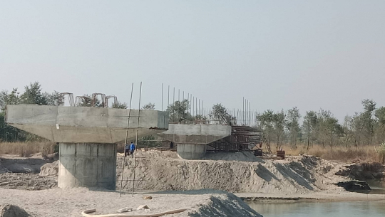 सुदूरपश्चिममा दर्जनौ पुलको निर्माण अलपत्र