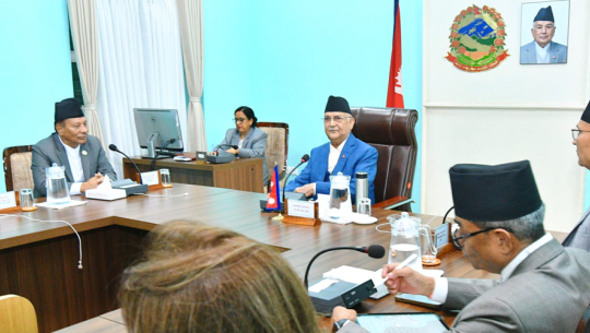 मन्त्रिपरिषद् बैठक बस्दै