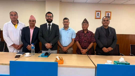 शहीद दशरथ चन्द स्वास्थ्य विज्ञान विश्वविद्यालयको मन्त्री पोखरेलद्वारा अनुगमन