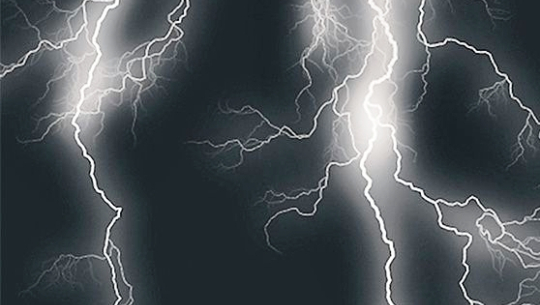 डडेल्धुरामा चट्याङ लागेर २ को मृत्यु, चार घाइते