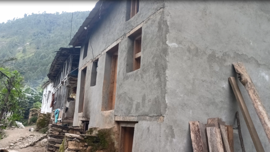 बाजुराको दडीपाटा गाउँमा खाने पानीको चरम अभाव