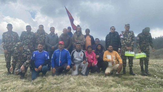 डोटीमा आयोजित घोडादौडको सबै पुरस्कार बझाङकै हातमा  