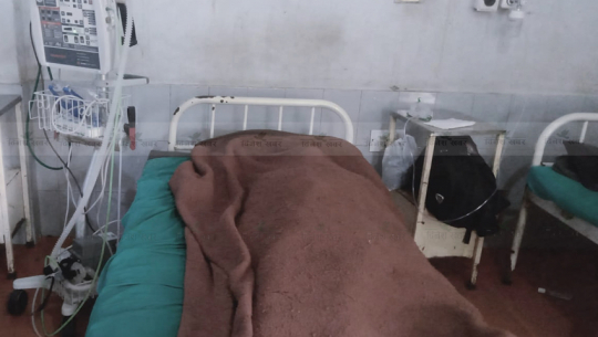 डायलासिस गर्न नपाएर सेती अस्पतालको मेडिकल वार्डमा मृत्युवरण गरेका धानुक 