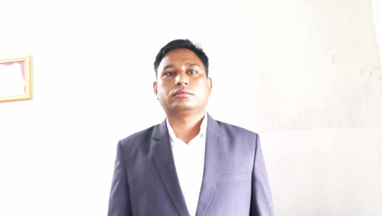 ‘प्रकाशमानव अधिकार पुरस्कार’ बाजुराका डा रुपचन्द्रलाई