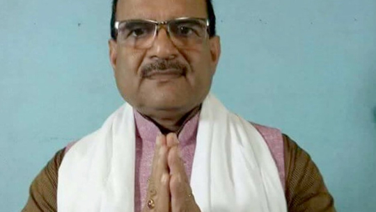स्वास्थ्यको कारण देखाउँदै डाक्टर सांसद यादवद्धारा राजीनामा