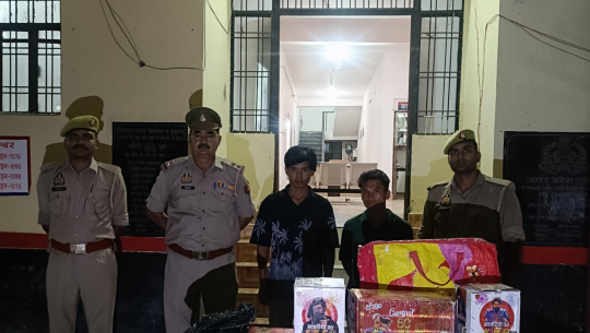  सीमा क्षेत्रबाट अवैध पटाखासहित दुई जना पक्राउ