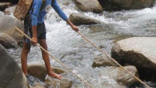 डोटीको ठूलीगाड नदीमा माछा मार्न प्रतिबन्द