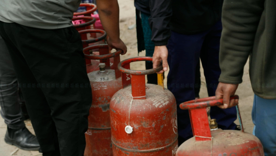 बजारमा ग्यास अभाव, आयात भने नियमित