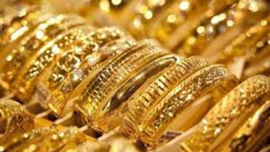 सुनको मूल्य बढ्यो, चाँदी स्थिर