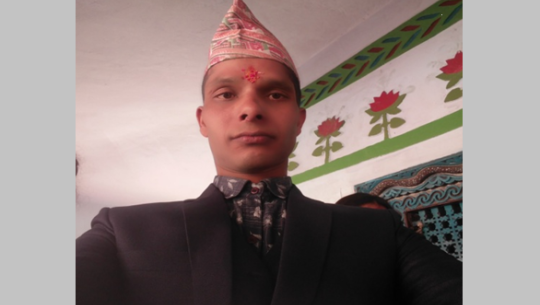 माया लाग्छ मलाई (कविता)