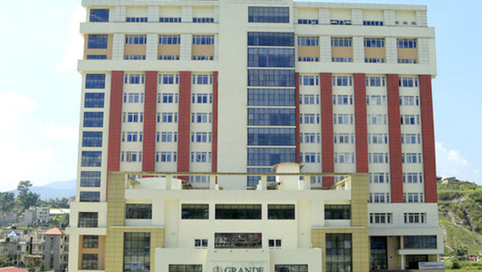 ग्रान्डी अस्पतालमा सफल ‘एन्युरिजम क्वाइलिङ’ शल्यक्रिया