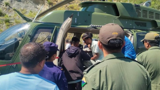 बाजुरा दुर्घटना अपडेटः घाइतेलाई सेनाको हेलिकप्टरमार्फत उद्धार