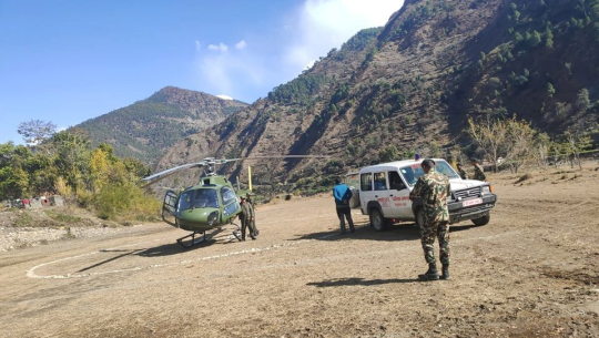 बझाङमा सुत्केरी महिलाको उद्धार