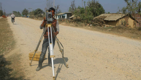 हुलाकी सडकको ६ किलोमिटर सडक निर्माणको काम ७ महिनादेखि अलपत्र