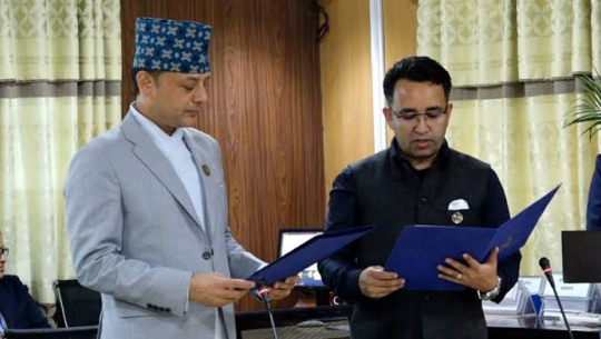 विपद् अध्ययन समितिका सभापति पौडेलद्वारा शपथ ग्रहण
