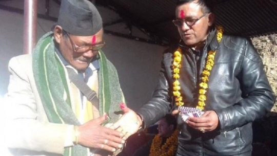 पारिश्रमिकको रकम अपाङ्ग र असहायलाई सहयोग