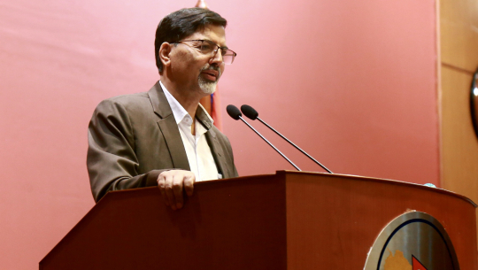 दैनिक उपभोग्य वस्तु उत्पादन गर्ने उद्योग सरकारको प्राथमिकतामा: अर्थमन्त्री