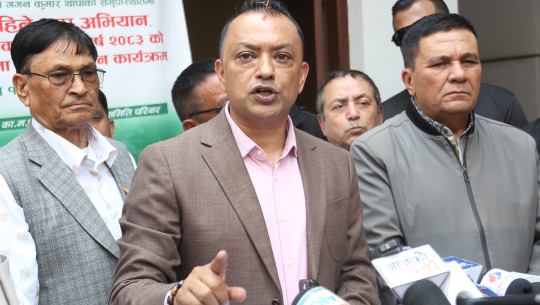 पार्टीभित्र अनुशासन कायम राख्न गगन थापाको चेतावनी