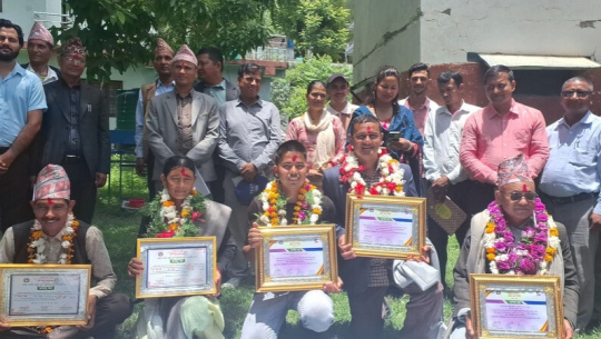 बझाङका तीन जना कृषकलाई भीमदत्त उत्कृष्ट कृषक पुरस्कार