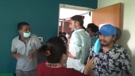 FNJ demands investigation: A Group of people enter Dinesh Khabar and assault journalist Janak Bista