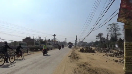 सत्तापक्षको दवावमा मोहनापुल–अत्तरीया ६ लेन सडकका प्रमुखको हाजीर भएकै दिन सरुवा