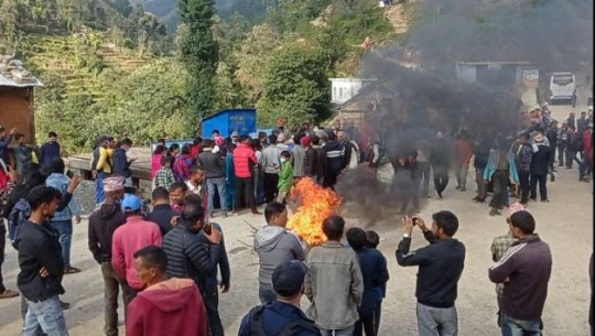 अछाममा काँग्रेसका क्षेत्रीय प्रतिनिधिको हत्या भएको भन्दै आन्दोलन