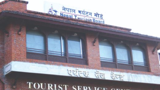 विदेशी पर्यटक बढे