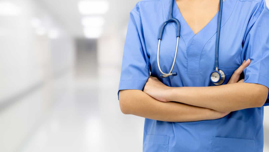 सुदूरपश्चिमकी संक्रमित स्टाफ नर्स भन्छिन्, ‘कोरोनाको भन्दा समाजको डर छ’