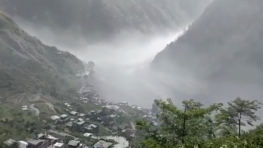 भोटेकोशी नदीमा अचानक बाढी, पाँच जिल्लामा उच्च सतर्कता