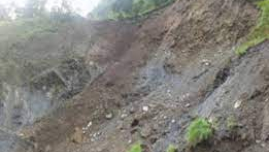  बैतडीमा वर्षाका कारण एक घरमा क्षति