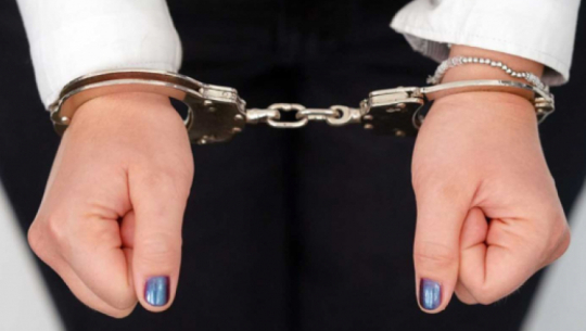 लागूऔषध मुद्दामा फरार धनगढीकी एक युवती पक्राउ