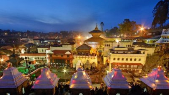 मन्दिर खुलेसँगै पशुपति क्षेत्रमा बढ्न थाल्यो चहलपहल