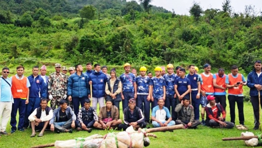बाजुरामा भीरबाट लडेका दुई तीर्थयात्रीको शव नेपाली सेनाद्वारा उद्धार