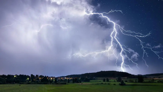 अमेरिकामा विश्वकै लामो चट्याङ प्रकाशको कीर्तिमान कायम