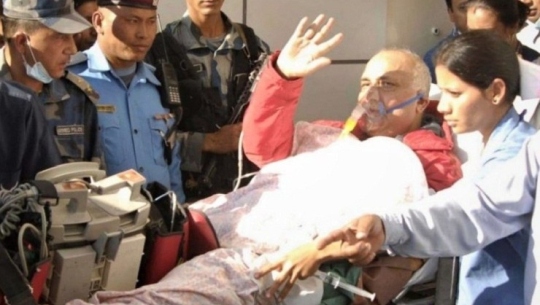 प्रधानमन्त्री ओलीलाई हिँडडुल गराउन थालियो