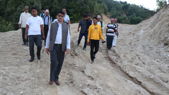 फलेडी धिर्कामाण्डौं सडकको मुख्यमन्त्री भट्टद्वारा अनुमगन