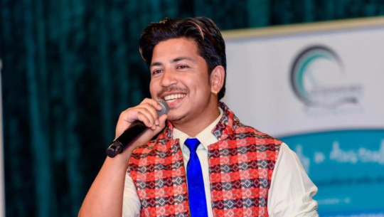 गायक सपुतलाई आदर्श सम्मान